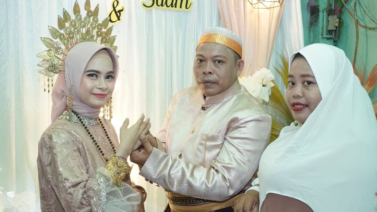 Foto-Salim-Syarina-1.jpeg